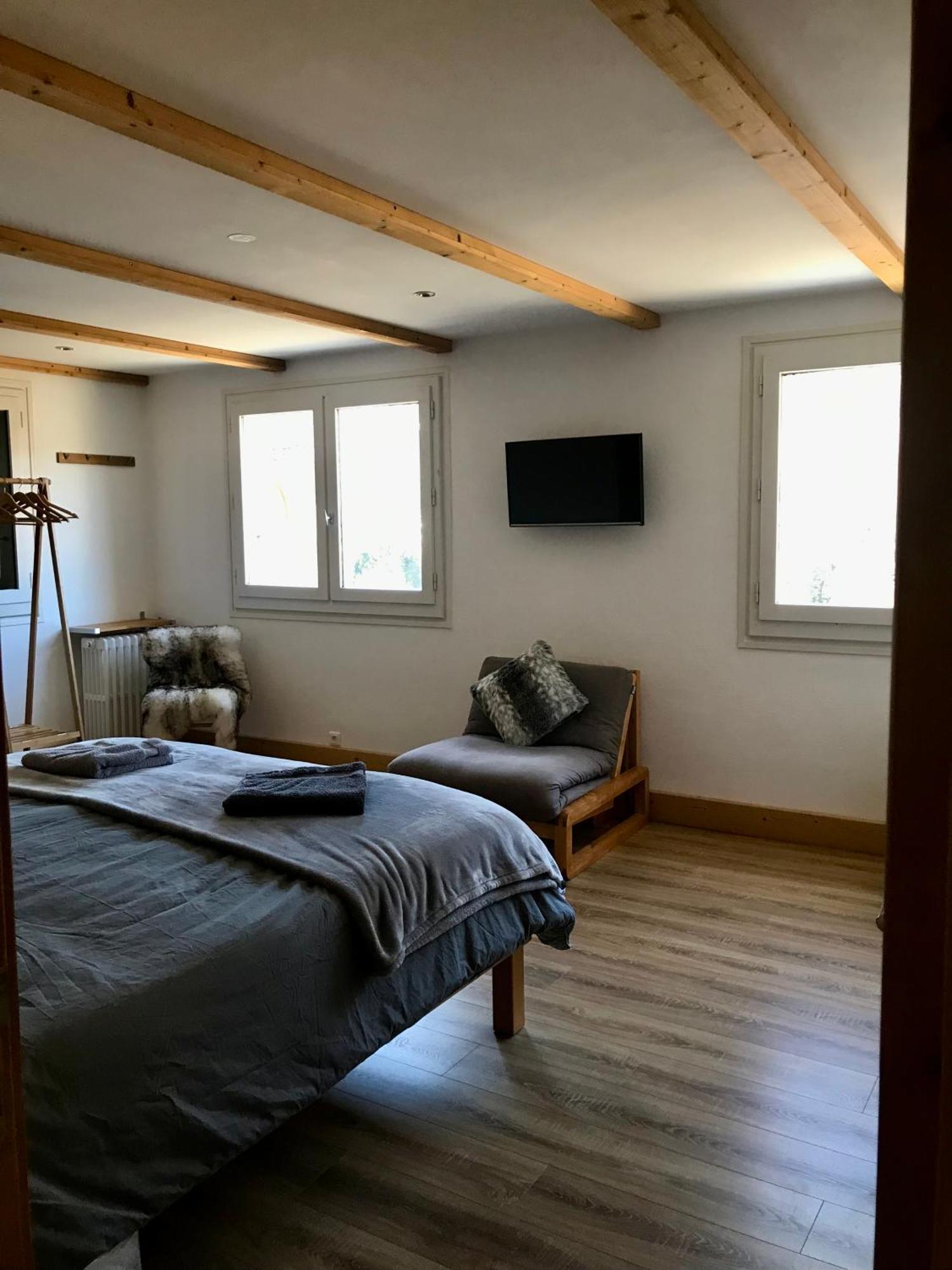 Chalet La Grande Vue แซงต์-ฌ็อง-โดลป์ ภายนอก รูปภาพ